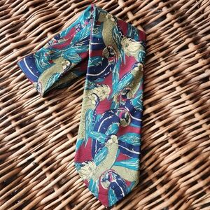 Vintage GANT Men's Silk Tie Tropical  Parrots